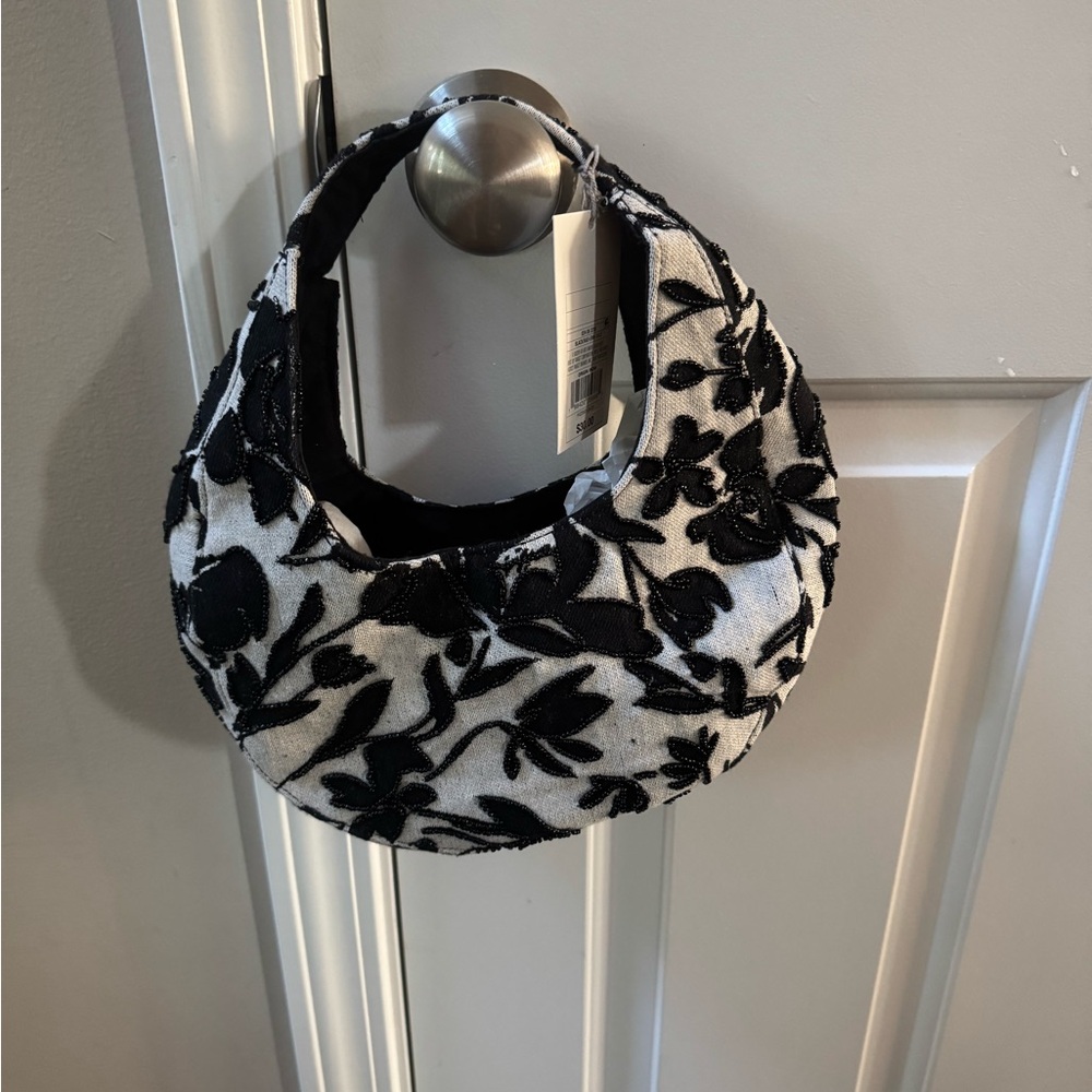 A New Day NWT Beaded Elegant Black and White Floral Women's Smile Shoulder Bag - Picture 6 of 6